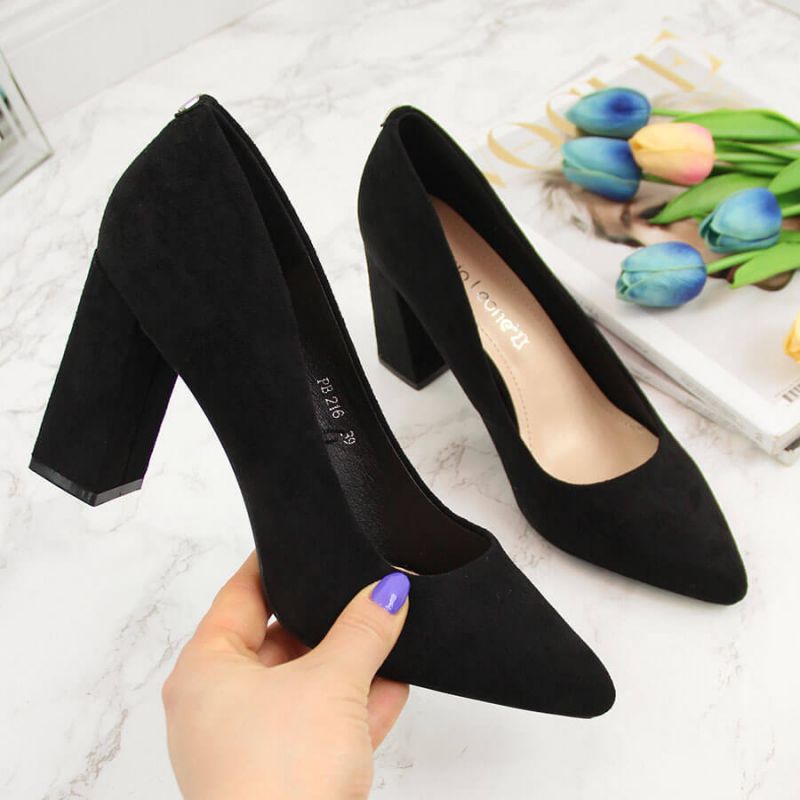 Sergio Leone W SK316A Suede Pumps on the Block Heel in Black Footwear/Lifestyle Your Sports Performance