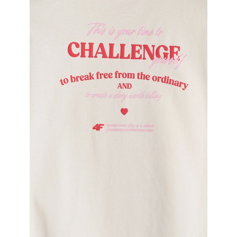 Oversized T-shirt with print for girls 4F 4FJRAW25TTSHF3187-11S *Kategoria tymczasowa Your Sports Performance