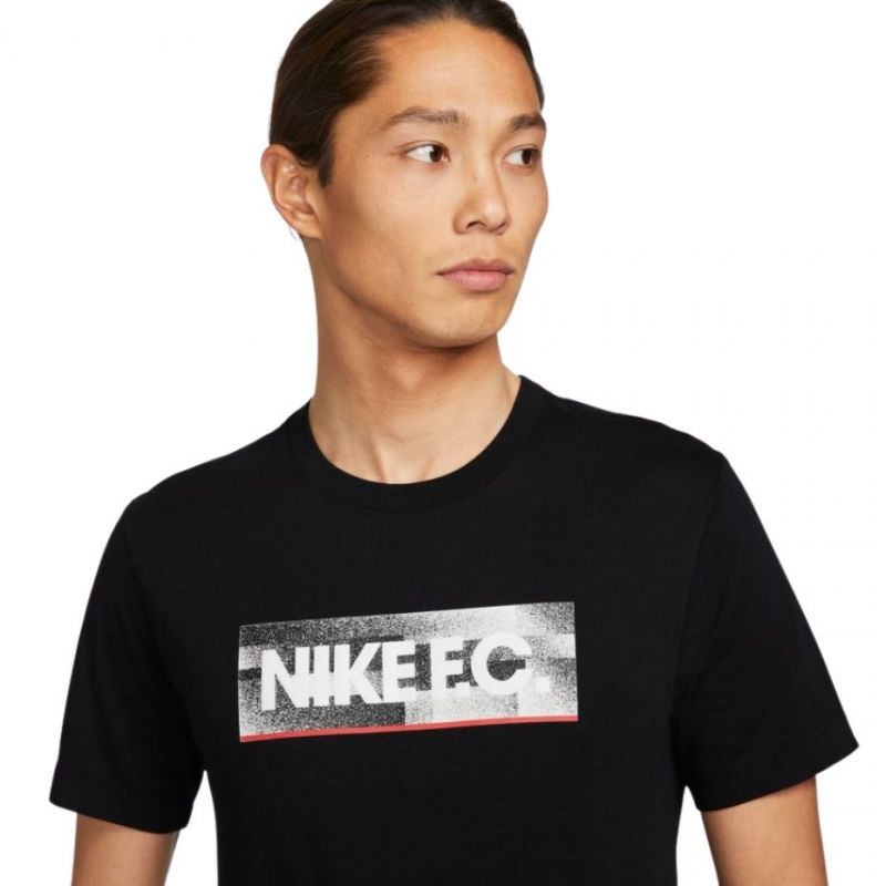 T-shirt Nike NK Fc Tee Seasonal Block M DH7444 010 Clothing/Lifestyle/T-shirts Nike