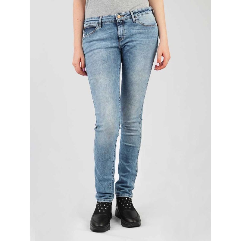 Wrangler Best Blue Low Waist Courtney W23SX7850 Clothing/Lifestyle/Trousers, shorts/Wrangler Your Sports Performance