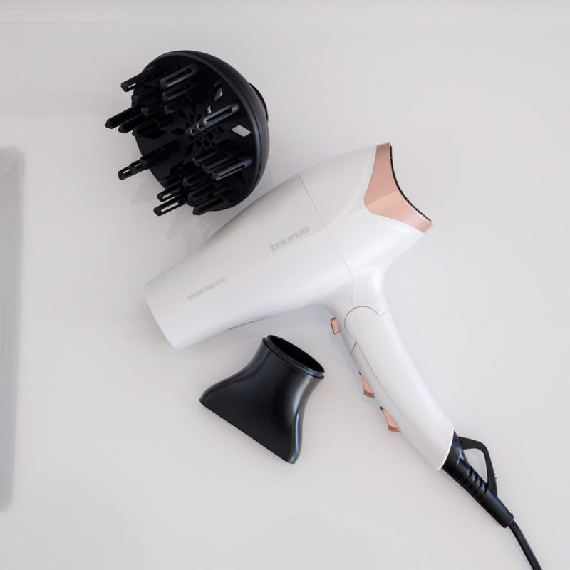 Taurus Studio 2500 Ionic 2400W Hair Dryer AGD - Produkty/Suszarki do włosów Your Sports Performance