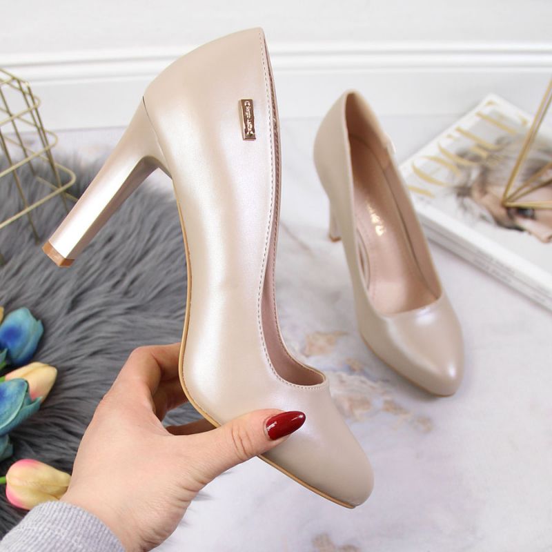 Pumps on the post Sergio Leone W SK3AC pearl nude Footwear/Lifestyle/Sergio Leone Your Sports Performance