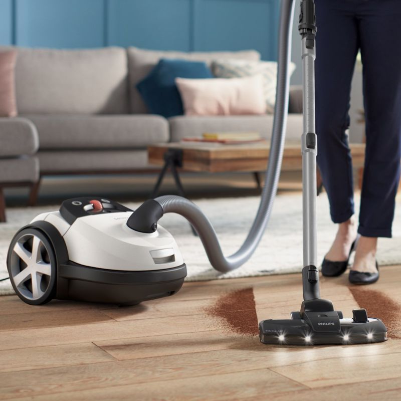 Philips Performer LED 8000 Series bagged vacuum cleaner with TriActive technology, model XD8142/12, 900W power AGD - Produkty/Odkurzacze Your Sports Performance