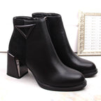Insulated ankle boots with a decorative high heel D&amp;A S.Barski Premium Collection W OLI238 black Footwear/Outdoor/S.Barski Your Sports Performance