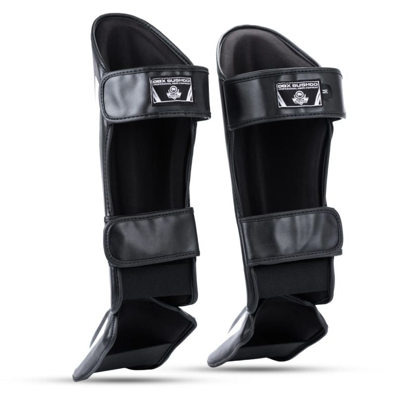 M Shin Guards - Phantom White Ochraniacze piszczeli Your Sports Performance