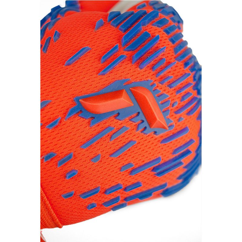 Reusch Attrakt Freegel Silver M 54 70 235 2210 gloves Accessories/Gloves Your Sports Performance