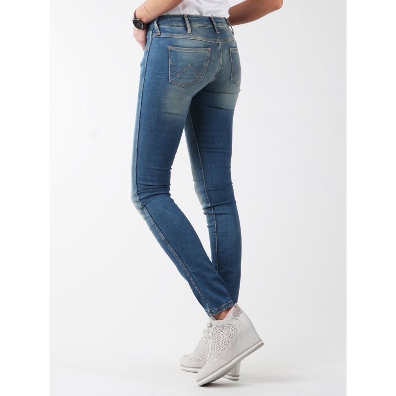Wrangler Sandy Blues jeans W23S4072G Clothing/Lifestyle/Trousers, shorts/Wrangler Your Sports Performance