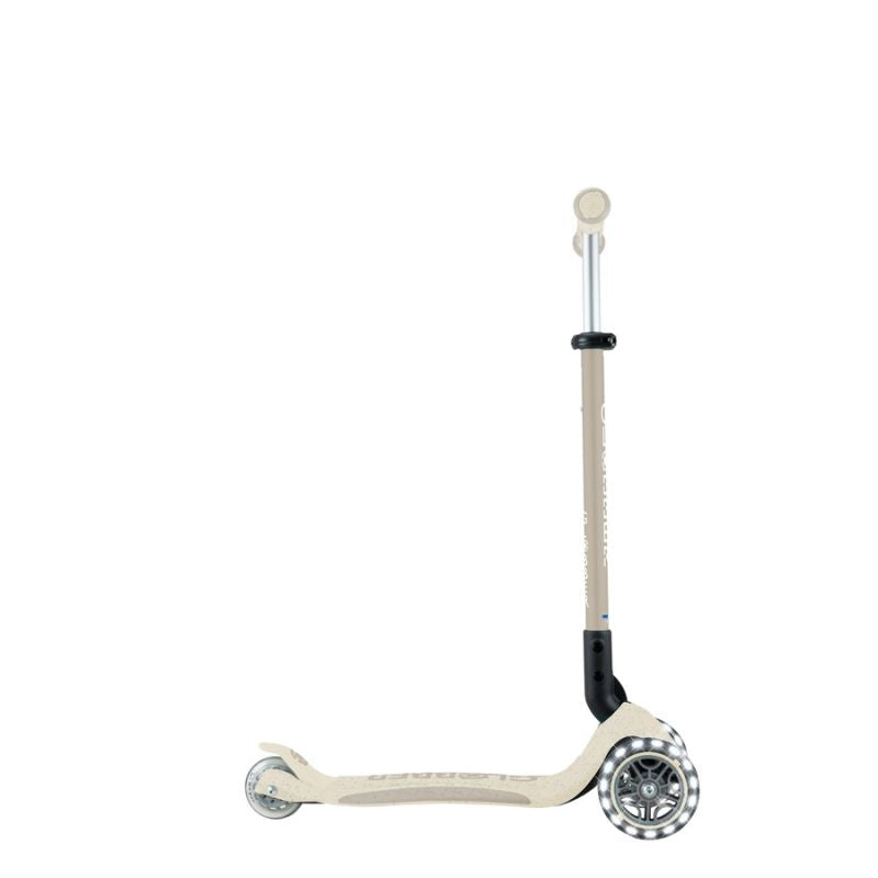 Scooter with ride-on seat GO•UP DELUXE LIGHTS ECOLOGIC 360 (697-566) Accessories/Skating/Hulajnogi/Traditional/For kids/Globber Your Sports Performance