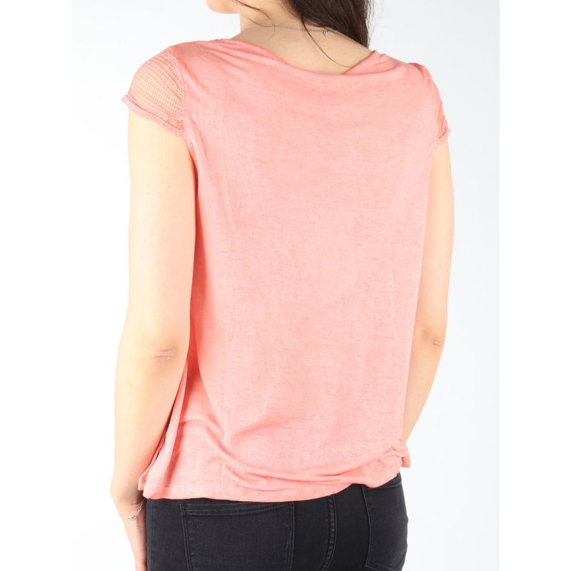 Wrangler Capsleeve Tee Coral Peach W W7337FDJX Clothing/Lifestyle/T-shirts/Wrangler Your Sports Performance