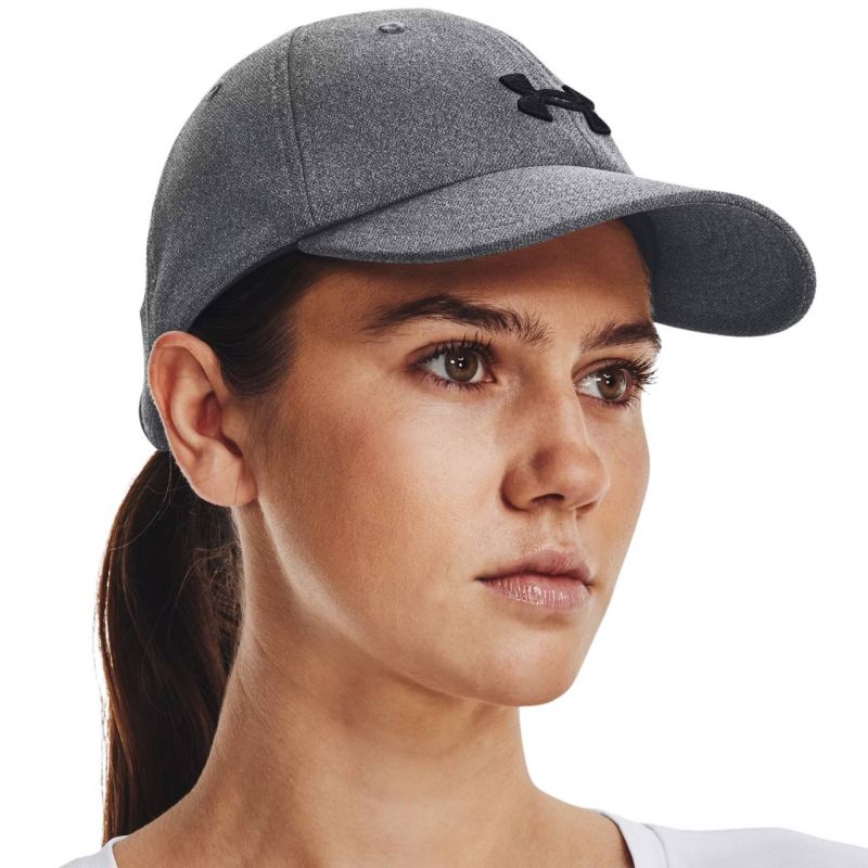 Under Armour Blitzing Adj W 1376705 002 Cap Clothing/Multisport/Under Armour Your Sports Performance