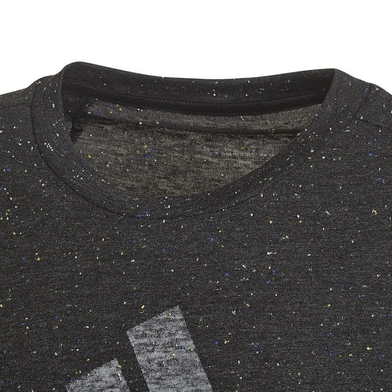 Adidas Badge of Sport Tee Jr HM2646 Clothing/Lifestyle/T-shirts Adidas
