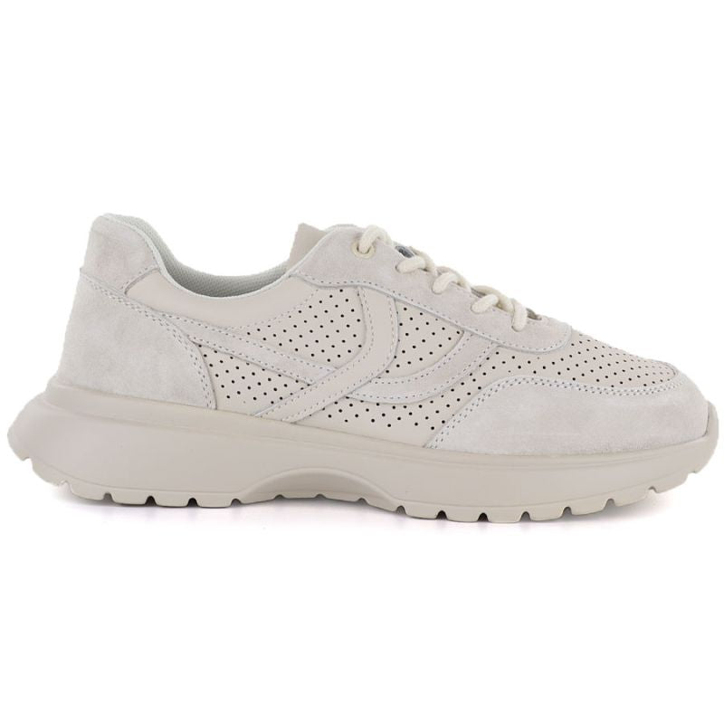 Women's leather sports shoes with openwork pattern, beige, Vinceza 41507 Vinceza