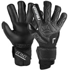 Reusch Attrakt Infinity Resistor M gloves 54 70 745 7700 Accessories/Gloves Your Sports Performance