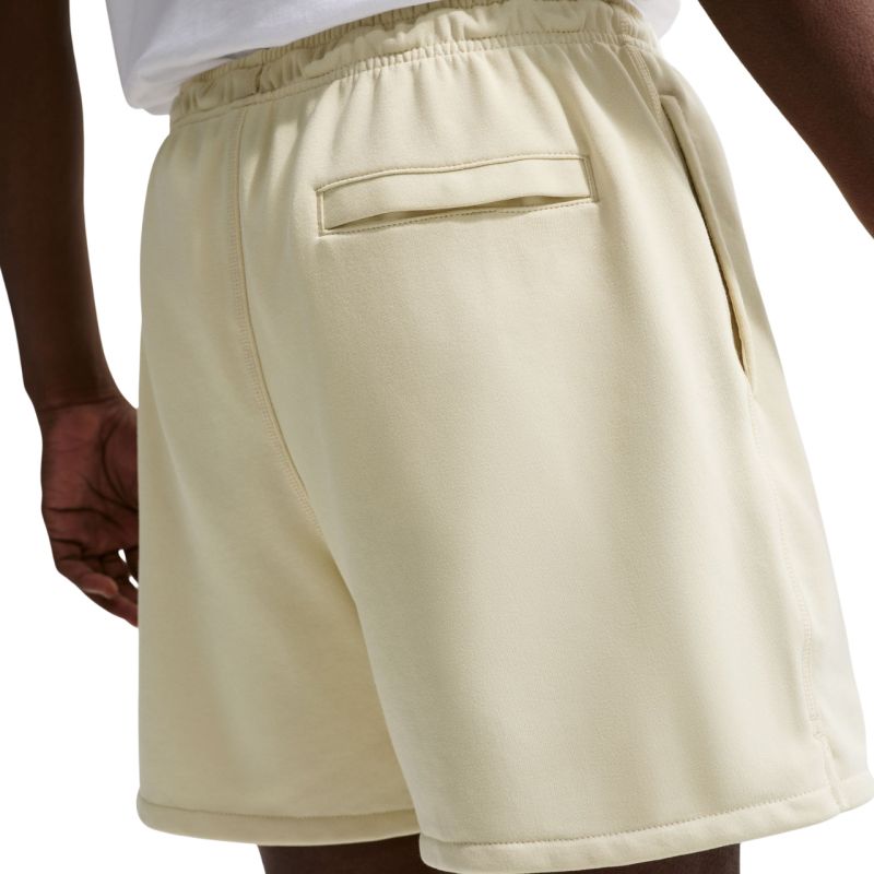 Men's Nike Club Shorts cream FN3520 229