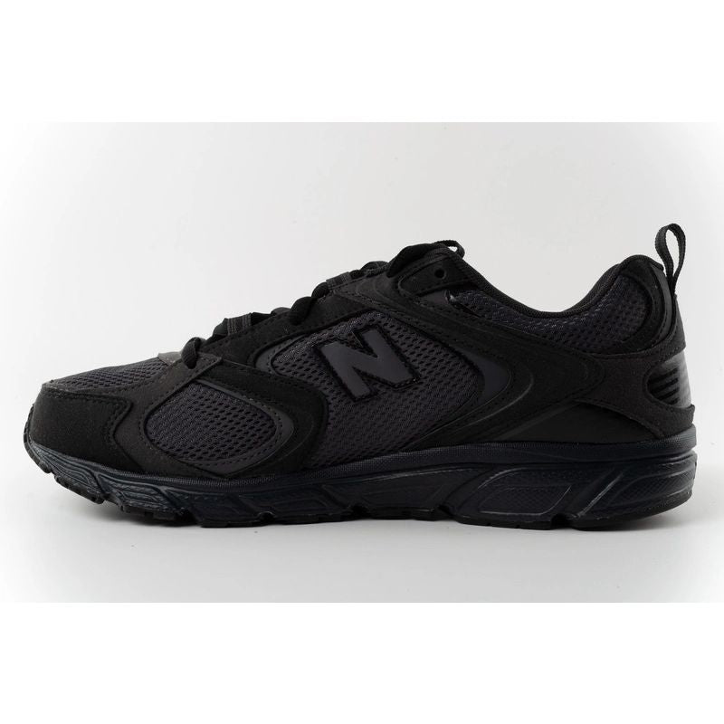 New Balance 408 men’s sports sneakers – stylish and comfortable