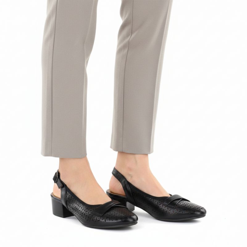 Women's openwork pumps with a strap, black Jezzi ASA200-18 To be categorized Your Sports Performance