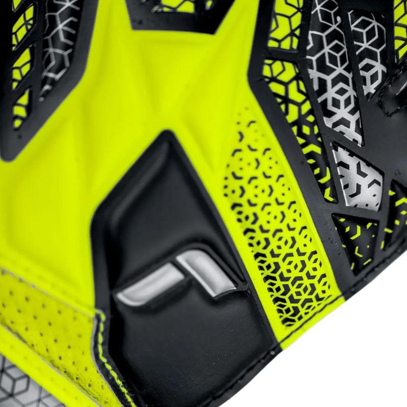 Reusch Attrakt Solid Jr 5572515 2014 Goalkeeper Gloves Accessories/Gloves Your Sports Performance