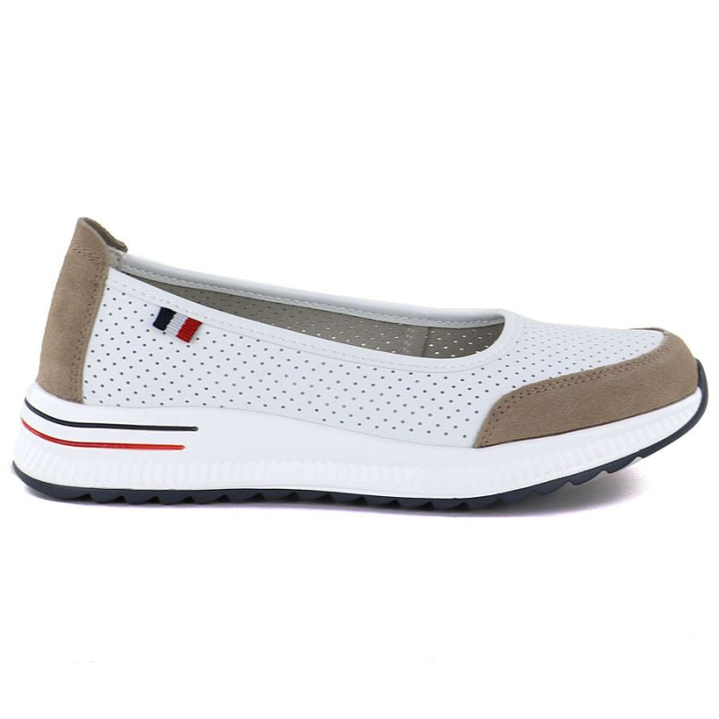 Leather ballet flats with a thick sole, openwork, white Jezzi 7815 To be categorized Your Sports Performance