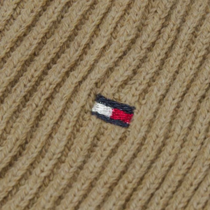 Tommy Hilfiger Essential W Scarf AW0AW13887 Clothing/Multisport/Tommy Hilfiger Tommy Hilfiger