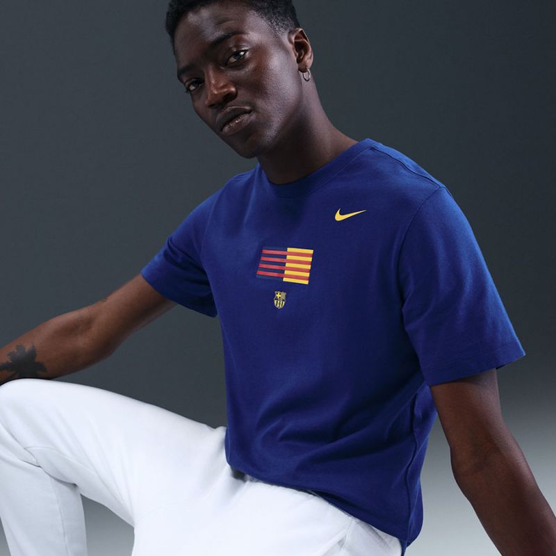 Nike FC Barcelona Crest Tee 25/26 HQ8405-455 Clothing/Football/FC Barcelona Nike