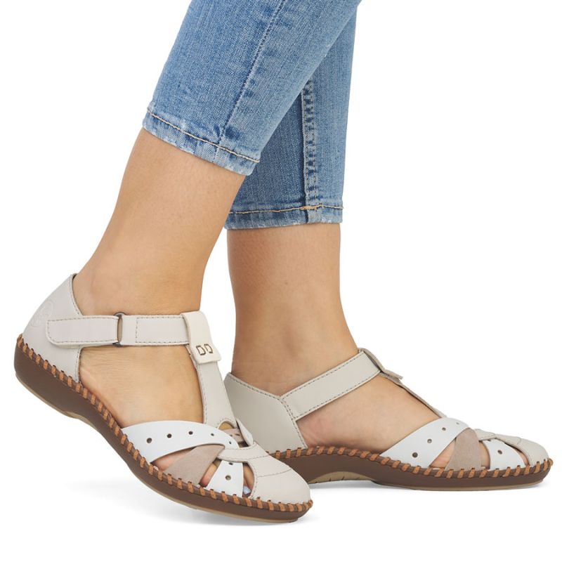 Rieker M1655-61 comfortable women's sandals with velcro closure and closed toes in beige To be categorized Your Sports Performance
