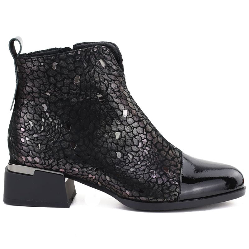 Women's leather ankle boots with heels in black and silver D&A S.Barski LZ62-2043
