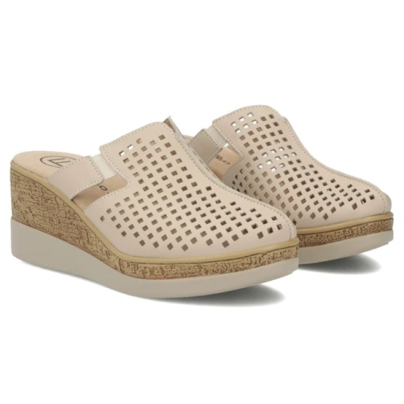 Leather wedge sandals with closed heel, beige, Filippo DK6818
