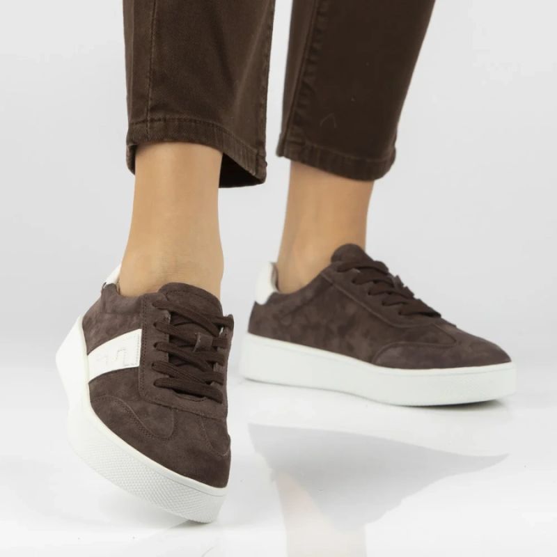 Women's leather sneakers on a brown platform Filippo DP7533 Filippo