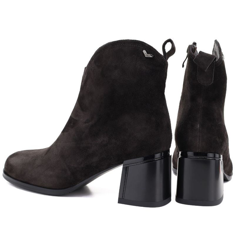 Women's leather ankle boots with high heels, chocolate, Vinceza 91178