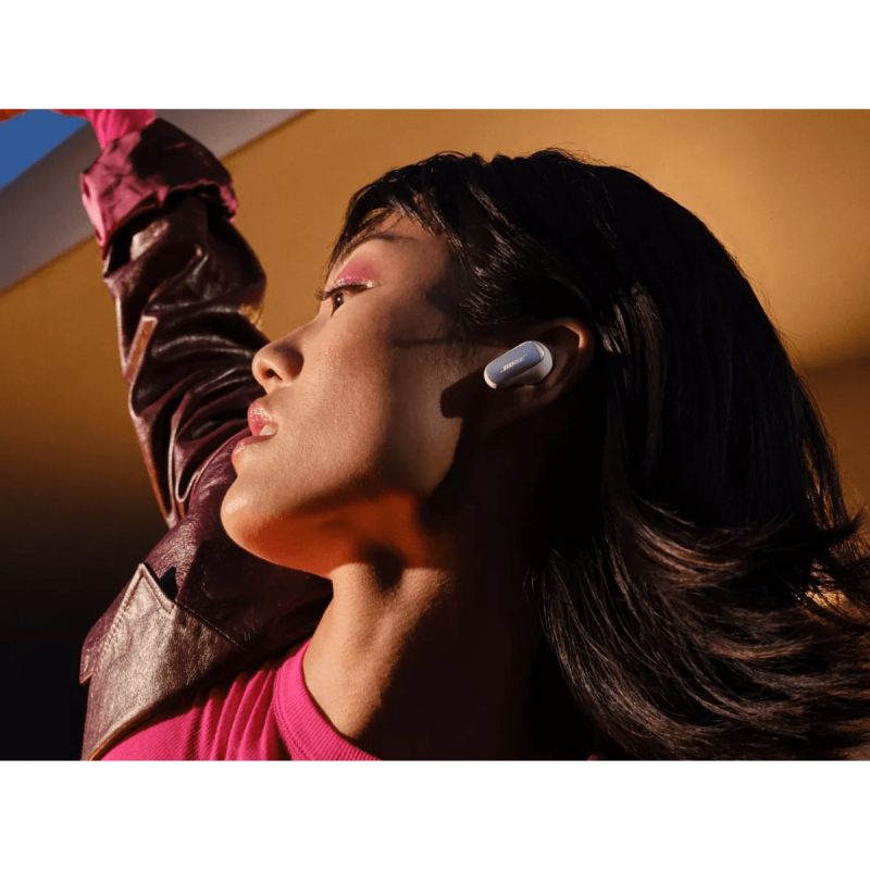 Bose QC Ultra Earbuds white In preparation Your Sports Performance