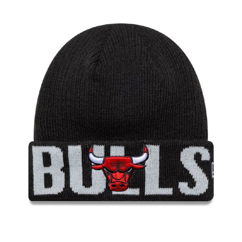 New Era NBA Chicago Bulls Wordmark Black Cuff Knit Beanie - 60691260 Odzież/Czapki/Czapki z daszkiem Your Sports Performance