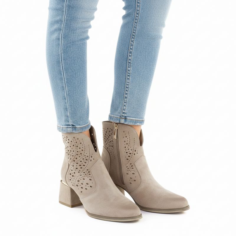 Women's suede ankle boots with openwork heels, beige, Potocki SZ12757 To be categorized Your Sports Performance