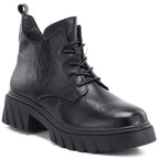 Women's leather ankle boots on a black platform M.Daszyński SFY2502-11ac