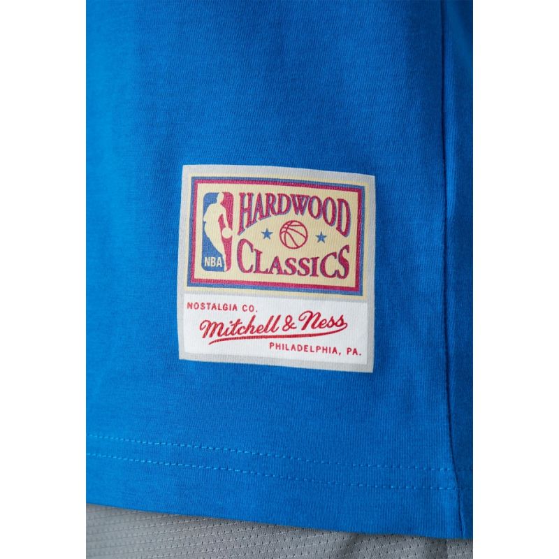 Mitchell &amp;Ness NBA New York Knicks Team Logo Tee M BMTRINTL1268-NYKROYA Clothing/Lifestyle/T-shirts/Mitchell & Ness Your Sports Performance