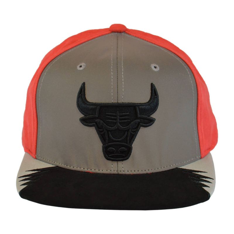 Mitchell & Ness NBA 5 Snapback Chicago Bulls Cap - HHSS1102-CBUYYPPPGYRD Odzież/Czapki/Czapki z daszkiem Your Sports Performance
