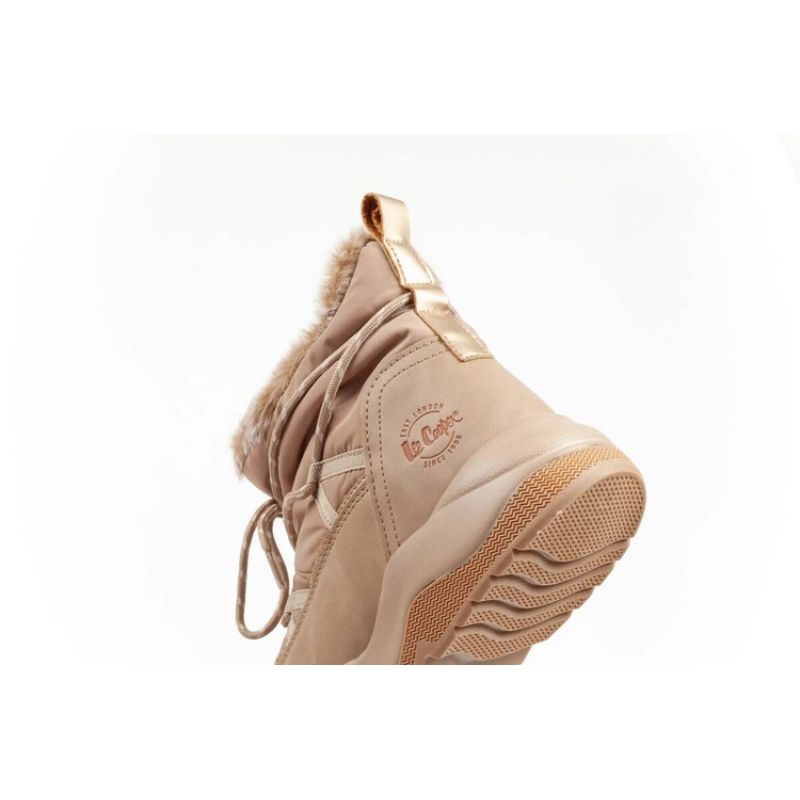 Lee Cooper W shoes LCJ-24-03-3062L Footwear/Outdoor/Lee Cooper Your Sports Performance