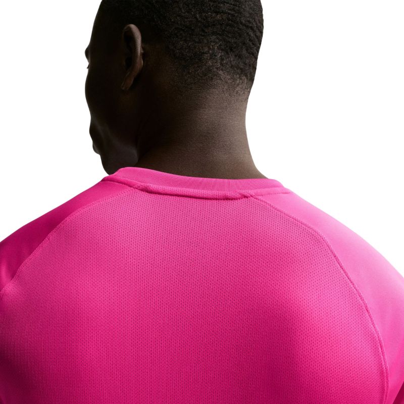 Nike Dri-Fit Park VIII fuchsia men's T-shirt HV8173 616 To be categorized Your Sports Performance