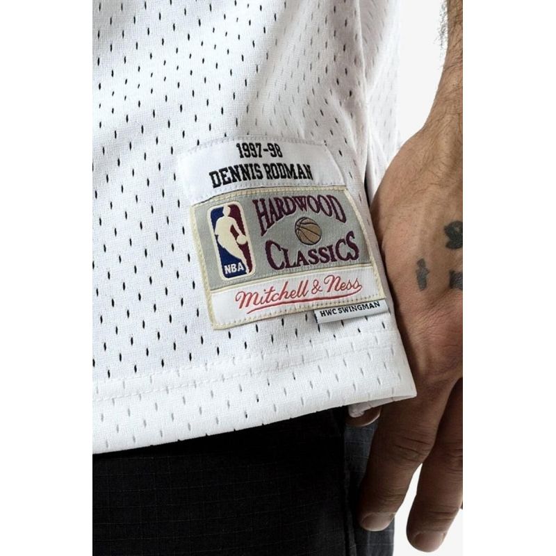 Mitchell &amp; Ness Chicago Bulls NBA Swingman Jersey Bulls 97-98 Dennis Rodman M SMJYAC18079-CBUWHIT97DRDN Clothing/Lifestyle/T-shirts/Mitchell & Ness Your Sports Performance