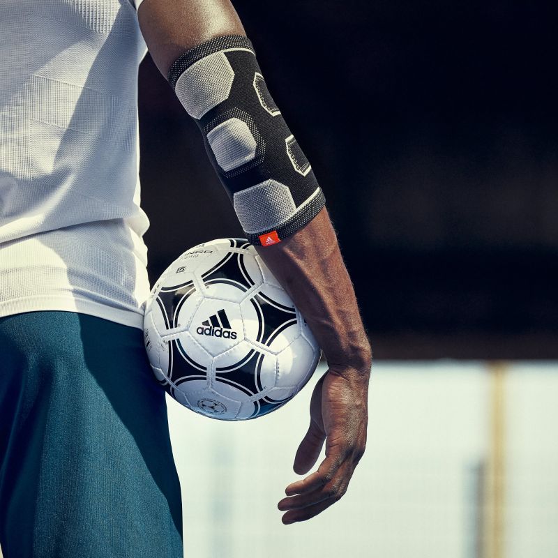 Adidas M ADSU-12532BK elbow stabilizing band Accessories/Straps/adidas Adidas