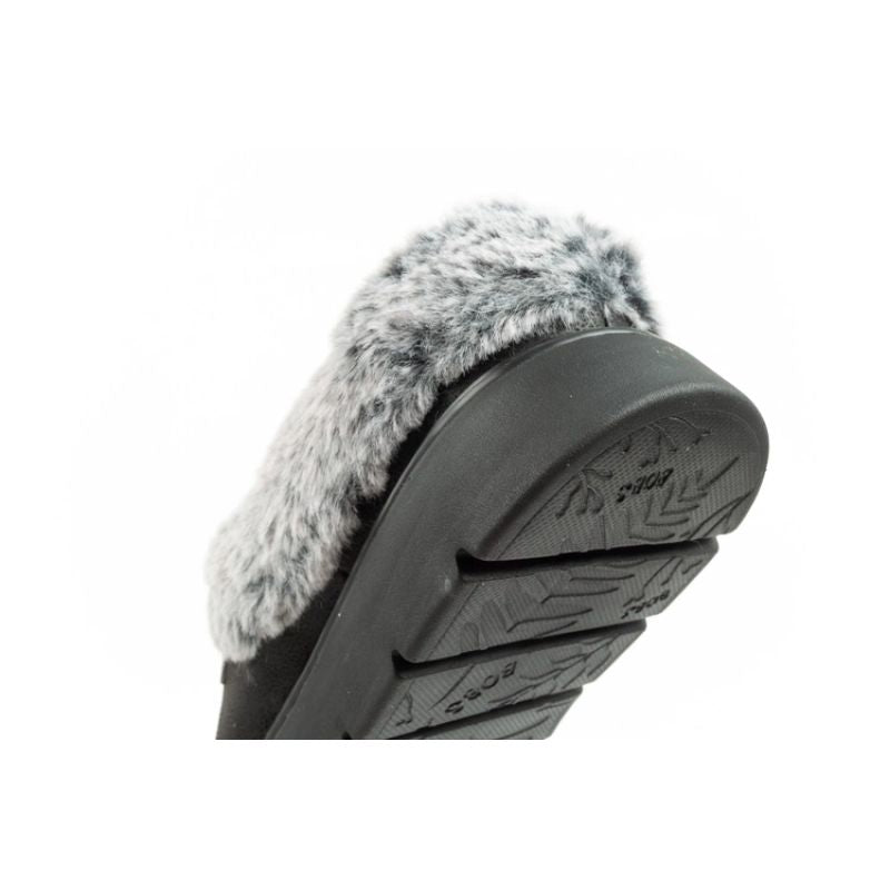 Skechers Cozy Blend slipper shoes for women, insulated slip-on sneakers Skechers