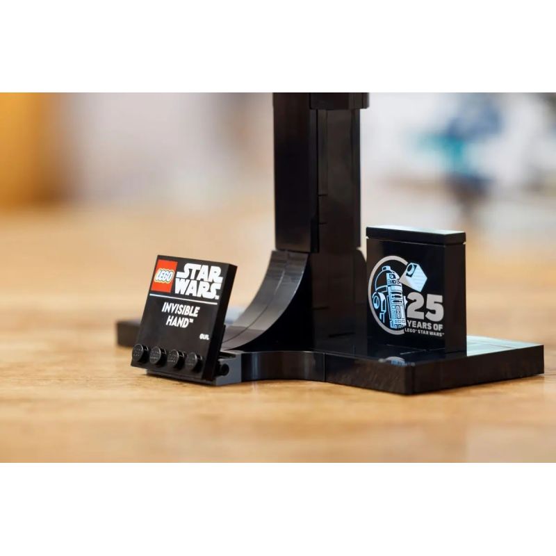 LEGO Star Wars 75377 The Invisible Hand In preparation Your Sports Performance