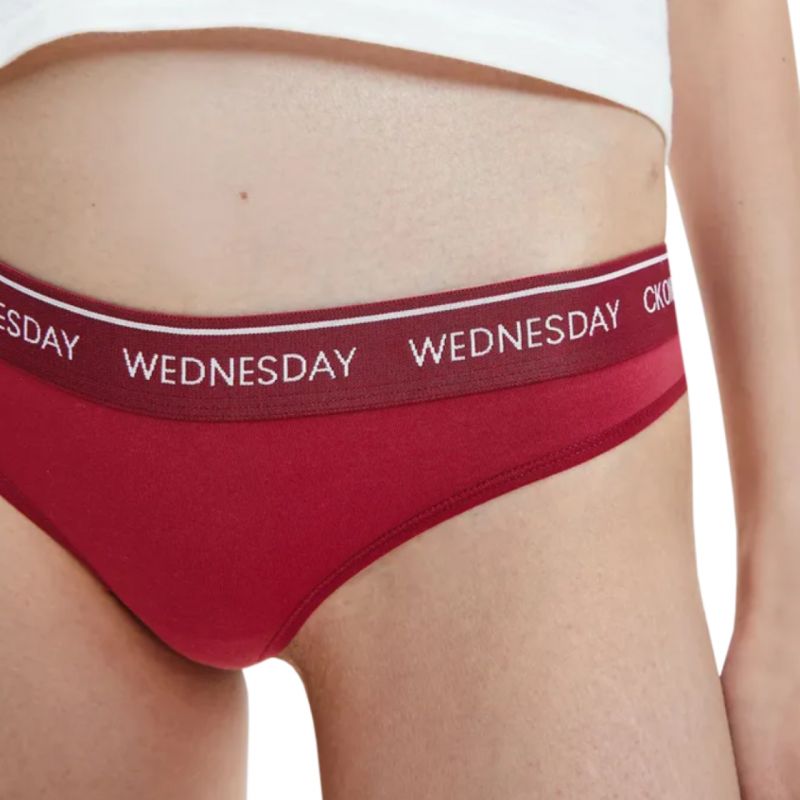Calvin Klein Thong Thong 7Pk W 000QF5937E Clothing/Lifestyle/Bielizna damska Your Sports Performance