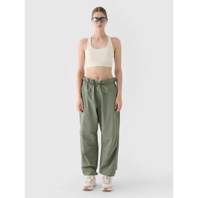 Women's casual oversize parachute pants 4F 4FRSS24TTROF1330-44S *Kategoria tymczasowa Your Sports Performance