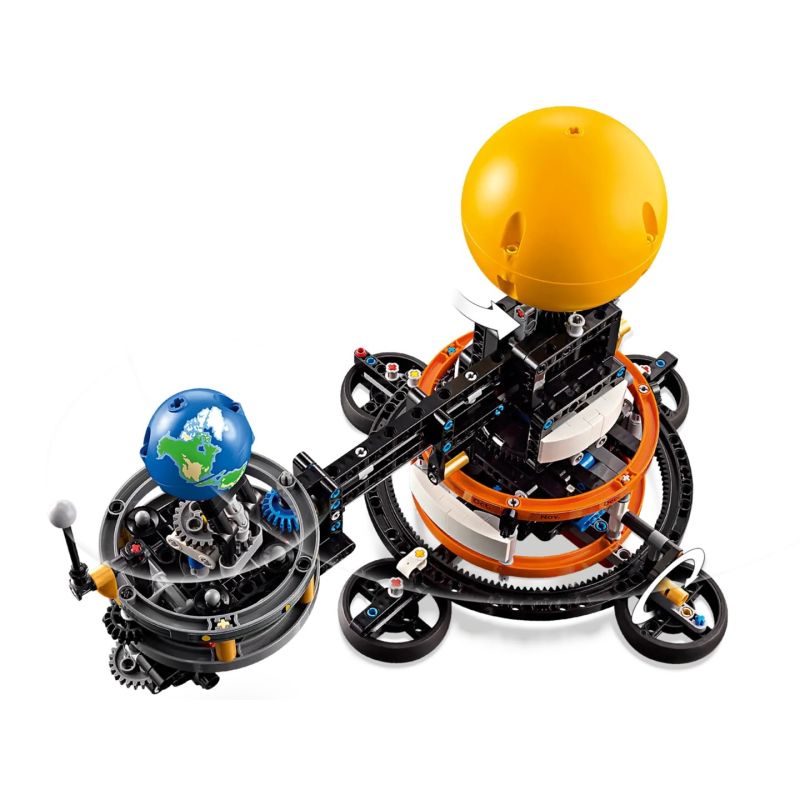 LEGO Technic 42179 Planet Earth and Moon in Orbit (SALE) In preparation Your Sports Performance