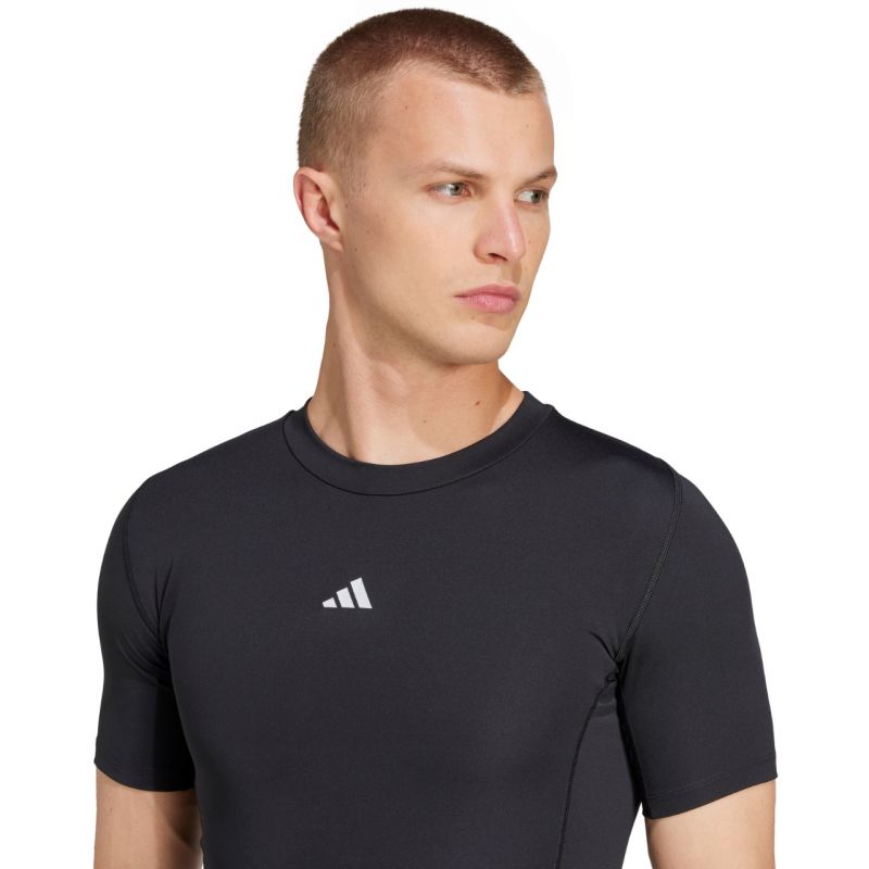 Adidas Techfit Short Sleeve Tee M JP4674 Clothing/Training Adidas