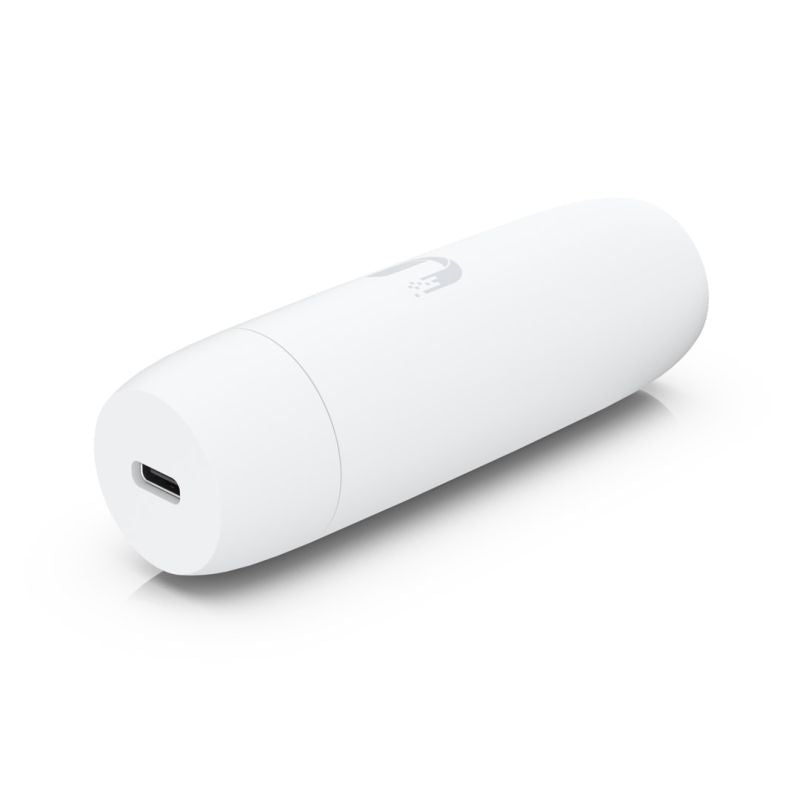 Ubiquiti UACC-Adapter-PoE-USBC | PoE USB-C adapter | for Protect cameras, Gigabit Ethernet Akcesoria sieciowe/Zasilacze i mieszacze PoE Your Sports Performance