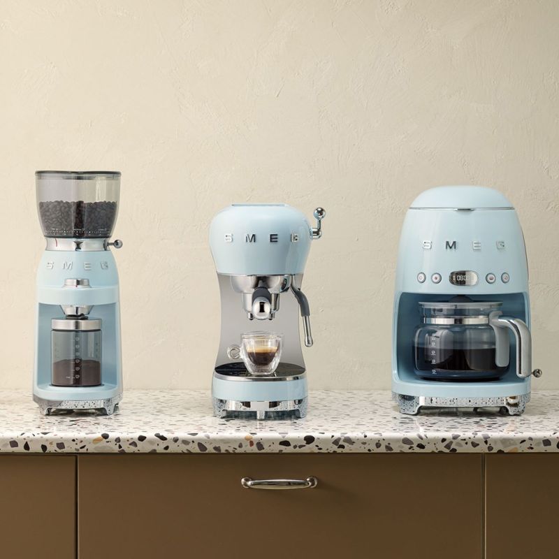 Smeg ECF02PBEU Pastel Blue Coffee Machine AGD - Produkty/Ekspresy do kawy Your Sports Performance