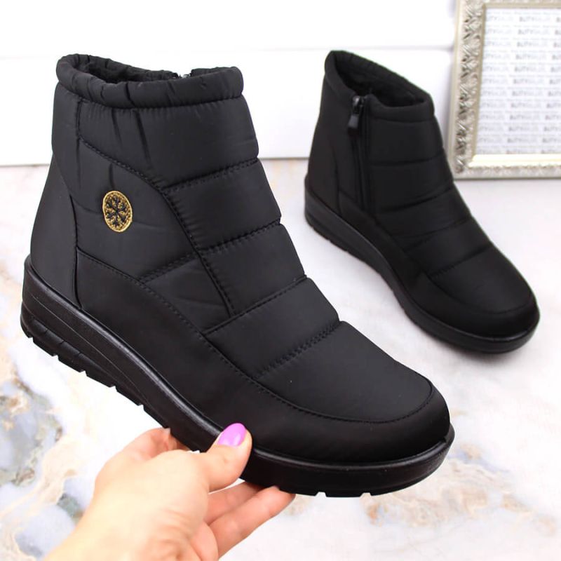 News W EVE437A black wedge snow boots Footwear/Outdoor/News Your Sports Performance