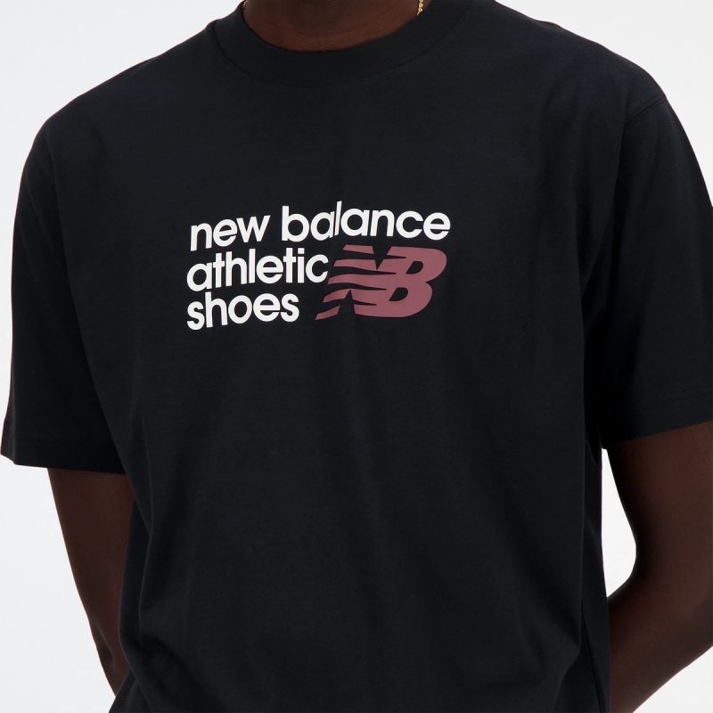 New Balance S/S Brand T-Sh M MT41524BK T-shirt Clothing/Lifestyle/T-shirts/New Balance New Balance