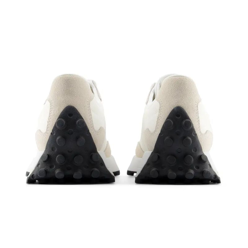 Women’s Classic New Balance 327 Lifestyle Shoes (W3271UO)